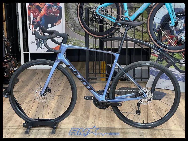 Giant Defy Advanced 1 Frost Silver ML 2025 Ex-Display-1
