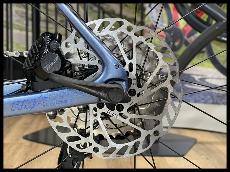 Giant Defy Advanced 1 Frost Silver ML 2025 Ex-Display-9