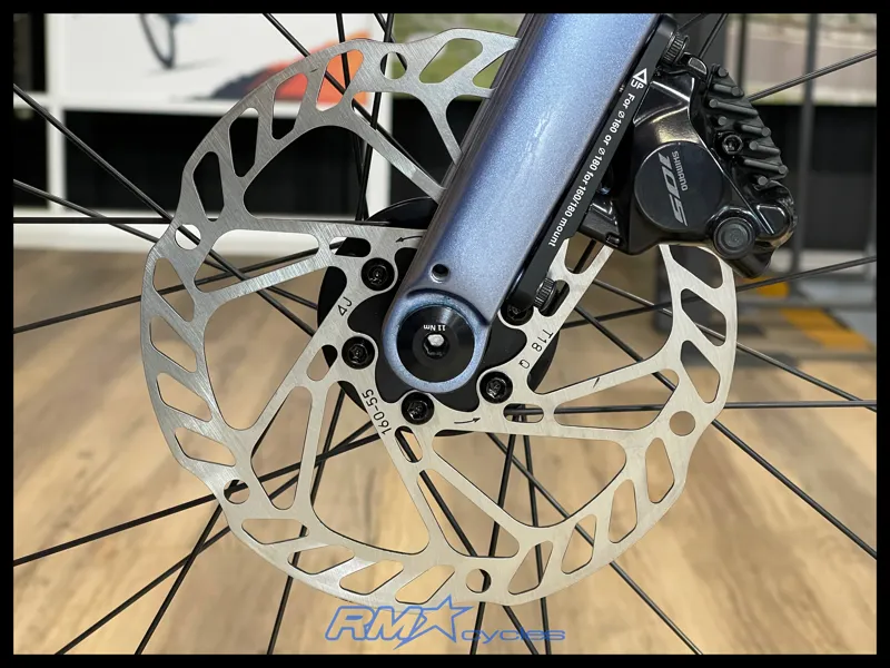 Giant Defy Advanced 1 Frost Silver ML 2025 Ex-Display-8