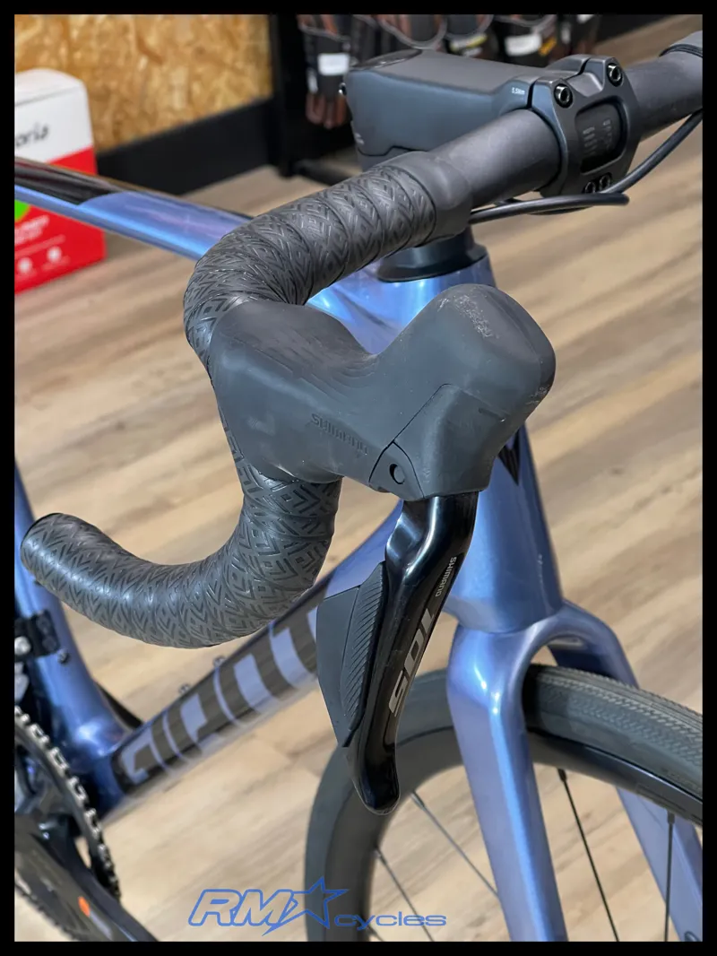 Giant Defy Advanced 1 Frost Silver ML 2025 Ex-Display-7