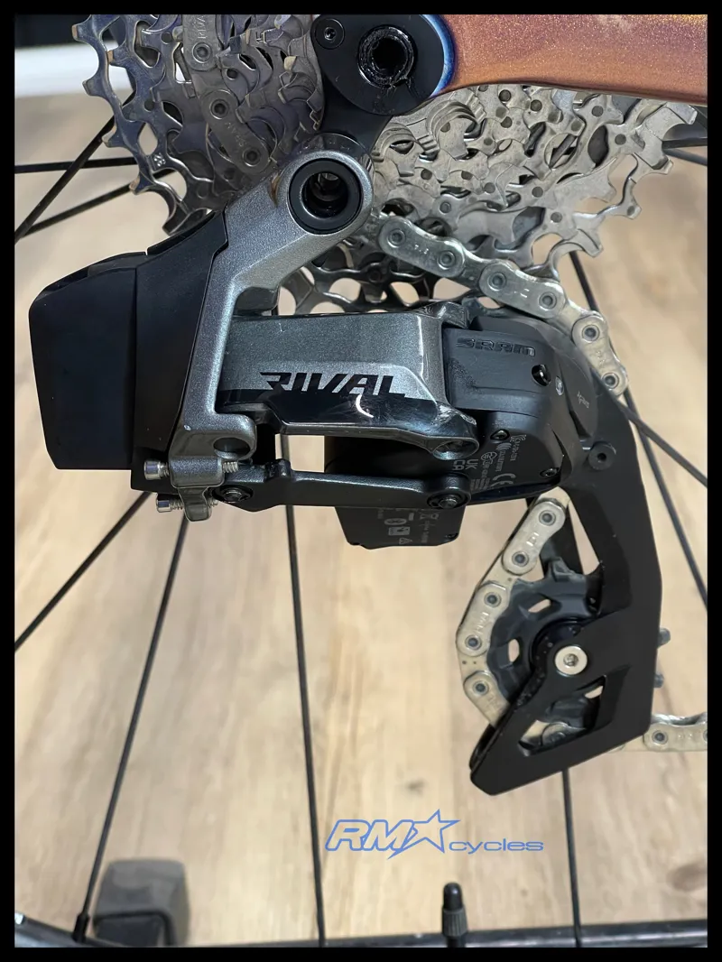 Giant Defy Advanced Pro 1 Meteor Storm Medium 2025 Approved Used-4