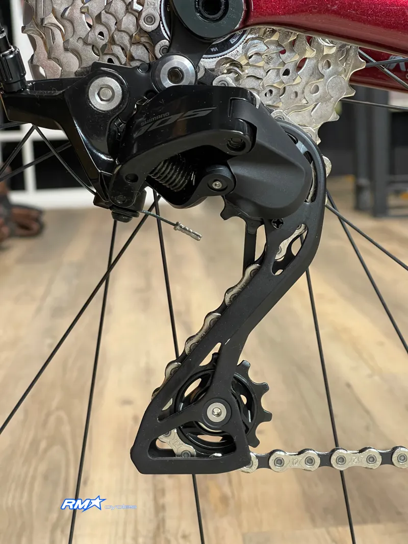 Giant Defy Advanced Pro 2 Carbon/Sangria Medium 2025-3