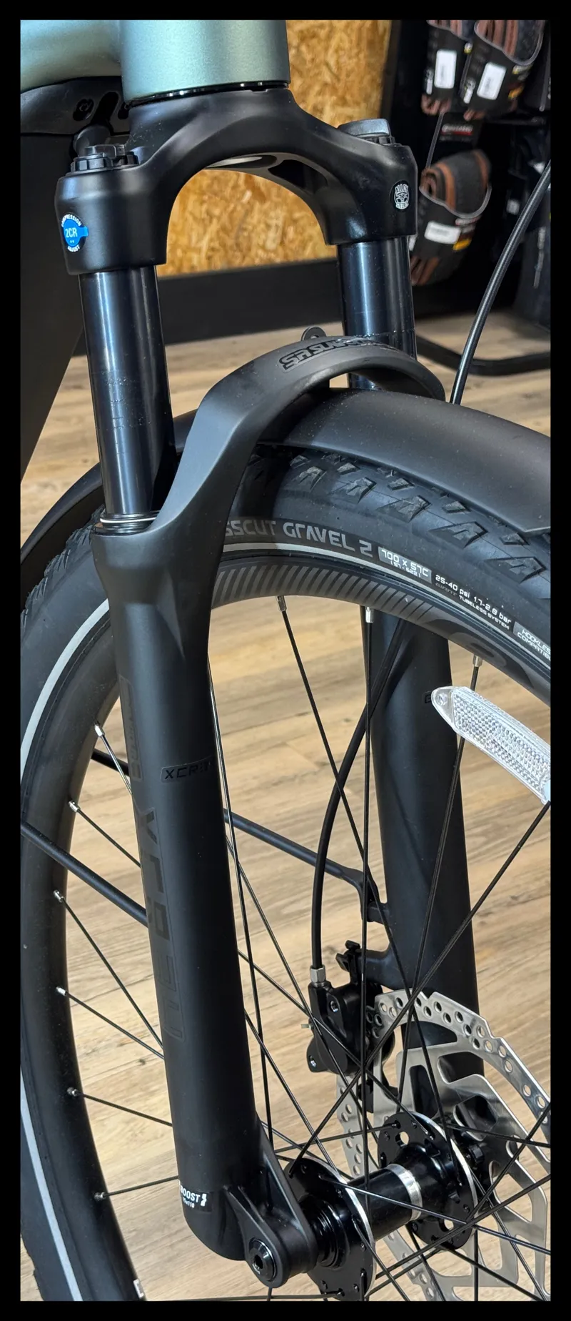 Giant Explore E+ 2 Double Diamond eHybrid Bike in Alpine Green-6