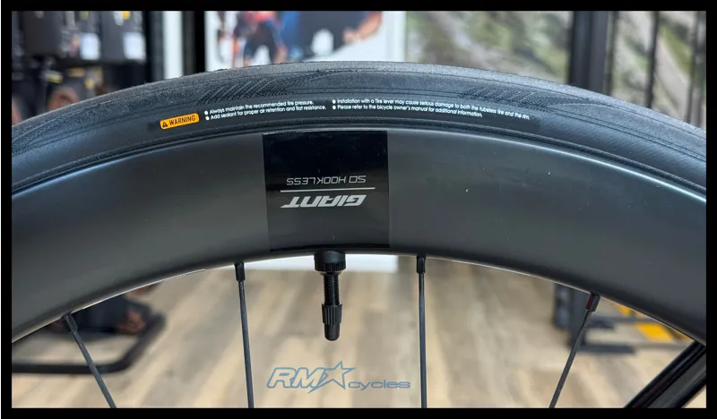 Giant Propel Advanced Pro Dure Ace Road Bike in Rosso Corsa-5