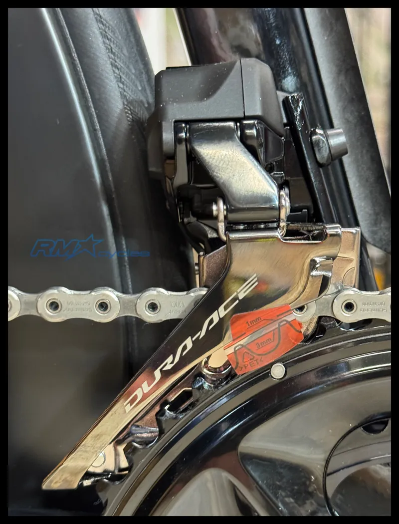 Giant Propel Advanced Pro Dure Ace Road Bike in Rosso Corsa-4