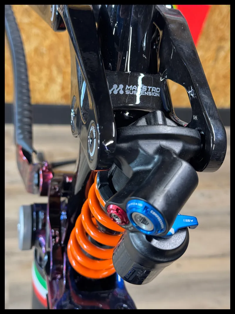 Giant Reign Advanced-Frame Impressionism Flash 2025-6