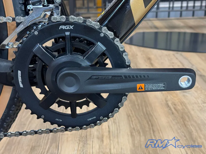 Giant Revolt Advanced 3 ML 2025 Gravel Bike Ex-display-8