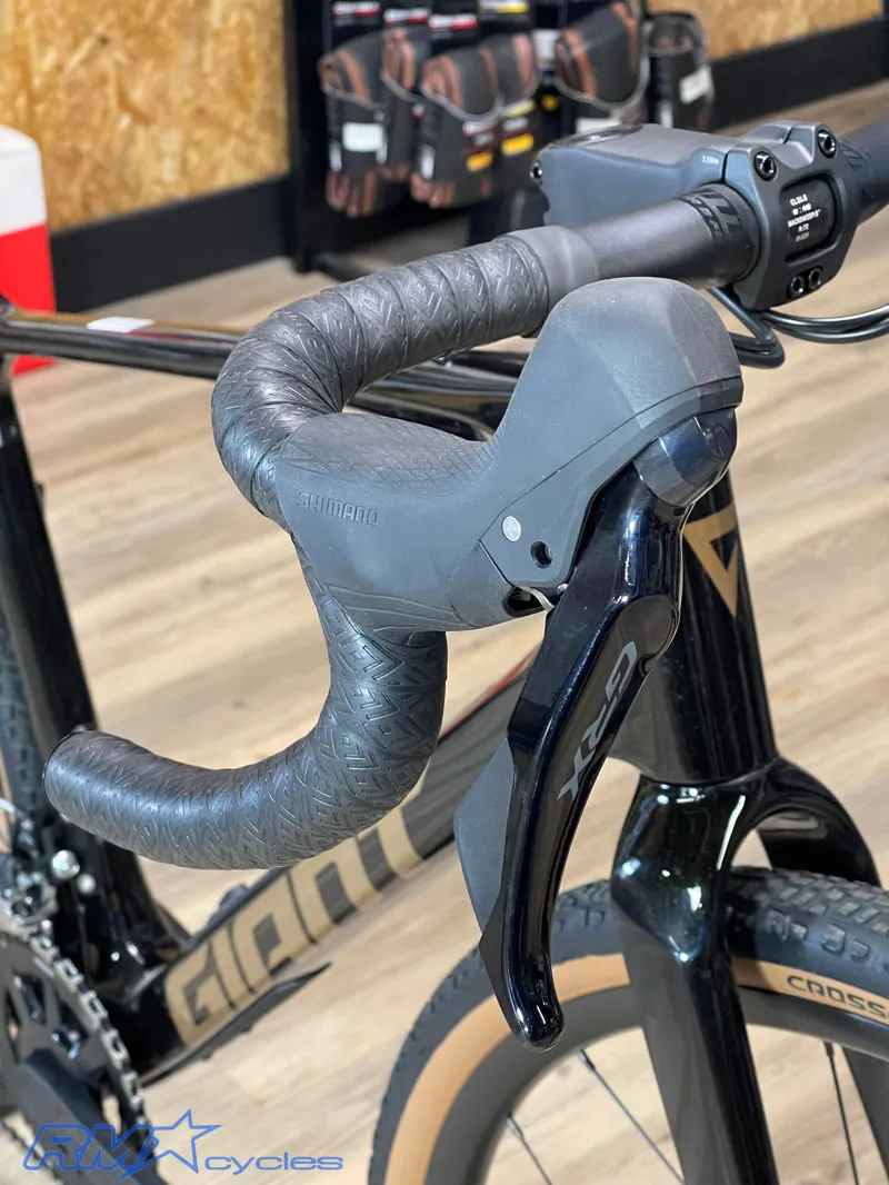 Giant Revolt Advanced 3 M Panther 2025 Ex-Display-7