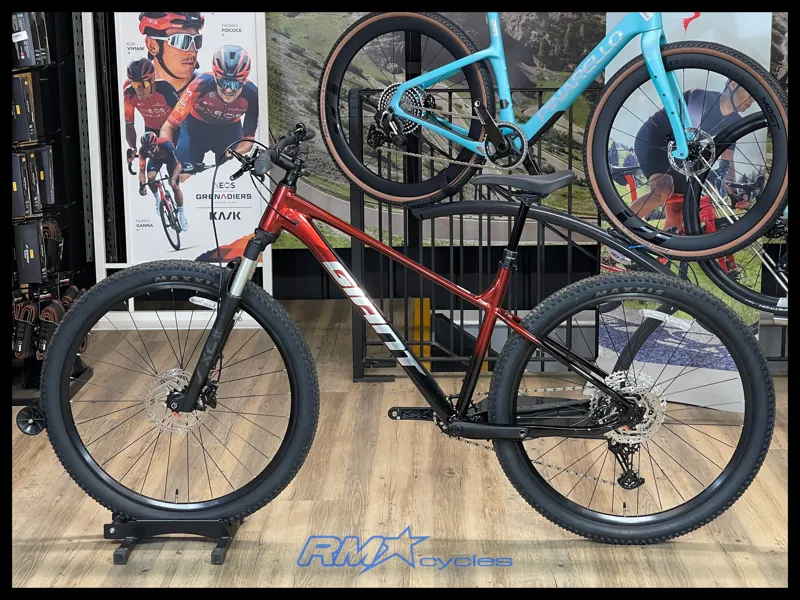 Giant Talon 0 Mars Dust Black L 2025 Ex-Demo-1
