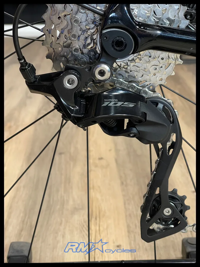 Giant TCR Advanced 2 XL Carbon 2025 Approved Used-4