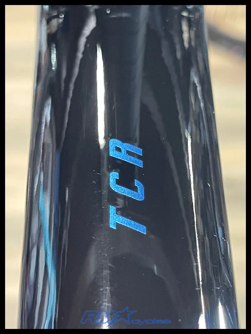 Giant TCR Advanced 2 XL Carbon 2025 Approved Used-2