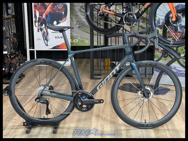 Giant TCR Advanced Pro 0-Di2 M-Large Ocean Twilight 2025 Ex-Display