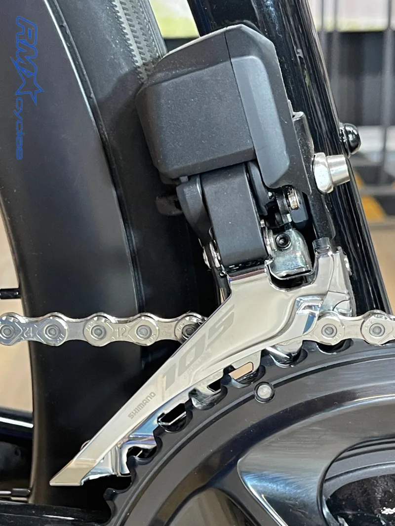 Giant TCR Advanced Pro 1 Di2 Large in Carbon 2025 Ex-Display-4