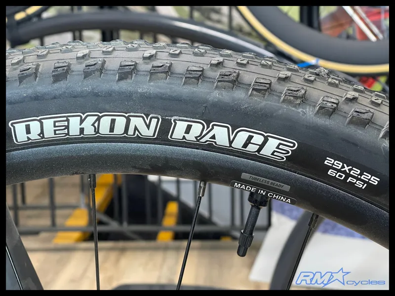 Giant XTC SLR 29 1 Sea Sparkle Medium 2025 Ex-Display-10
