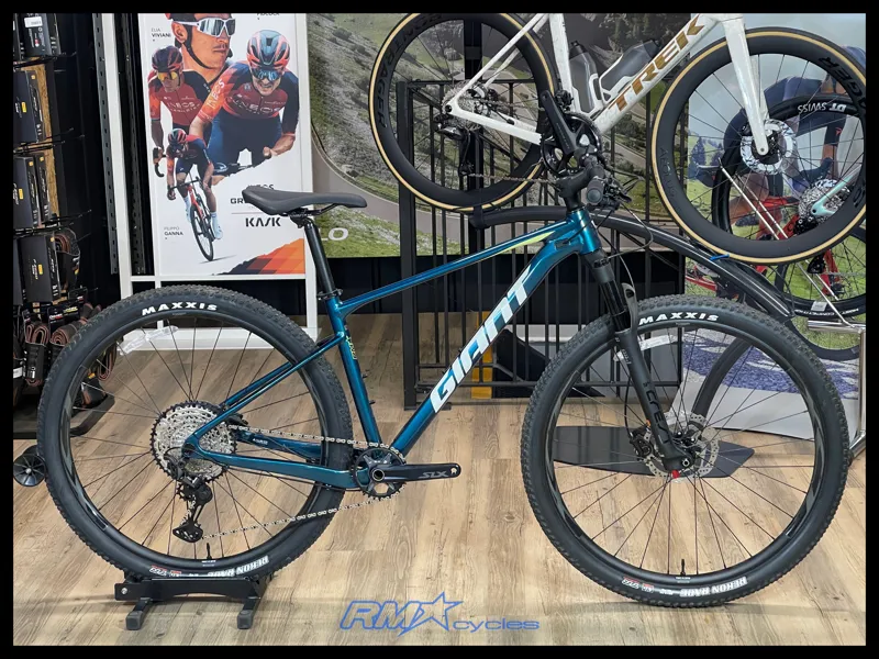 Giant XTC SLR 29 1 Sea Sparkle Medium 2025 Ex-Display