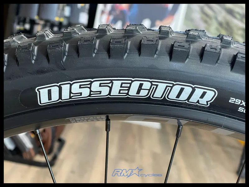 GT Sensor Carbon Pro-10