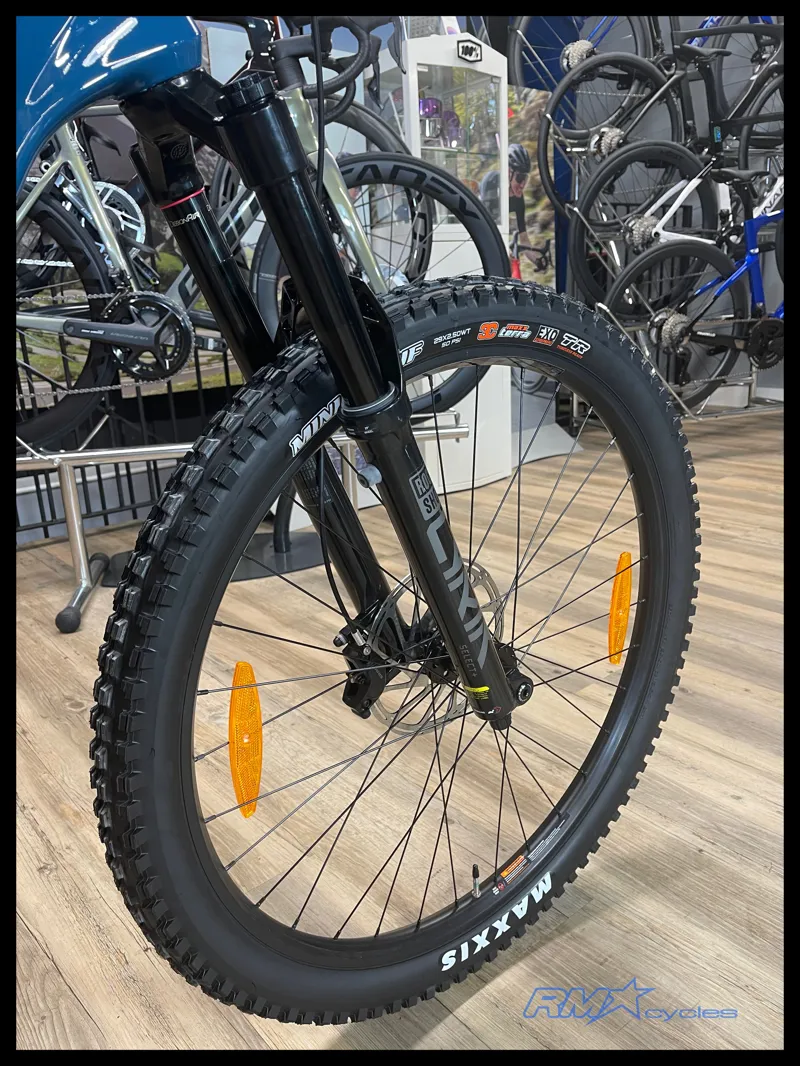 GT Sensor Carbon Pro-6