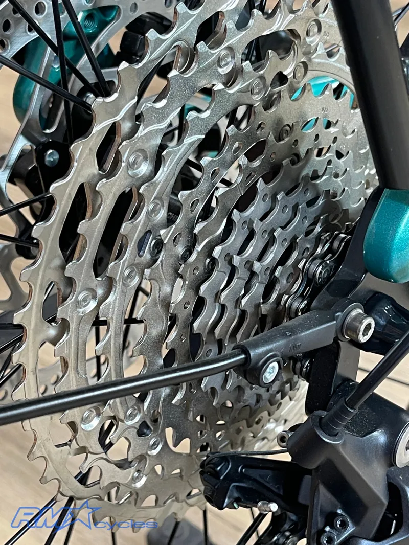 Haibike Trekking 7 Low Step Large in Aqua Green 2025-4