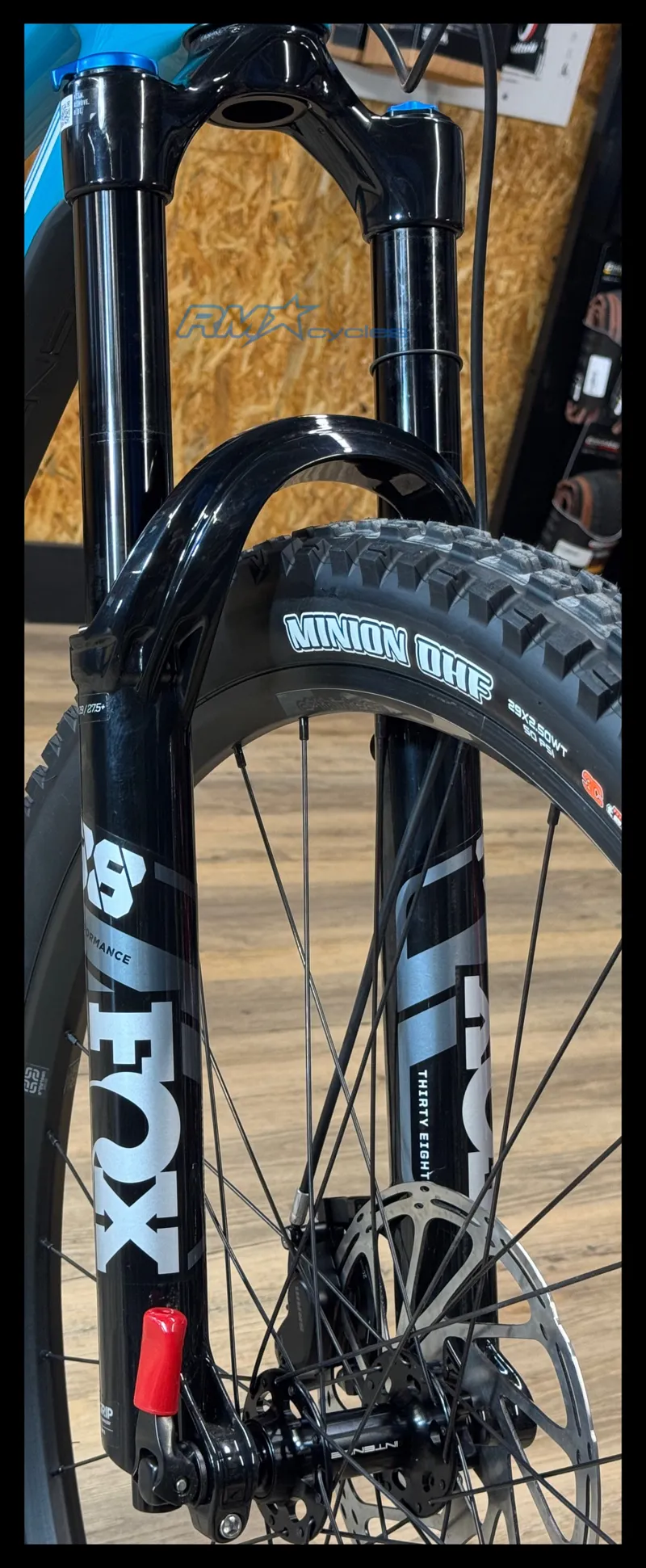 Intense Tracer 279 Expert 2025-4