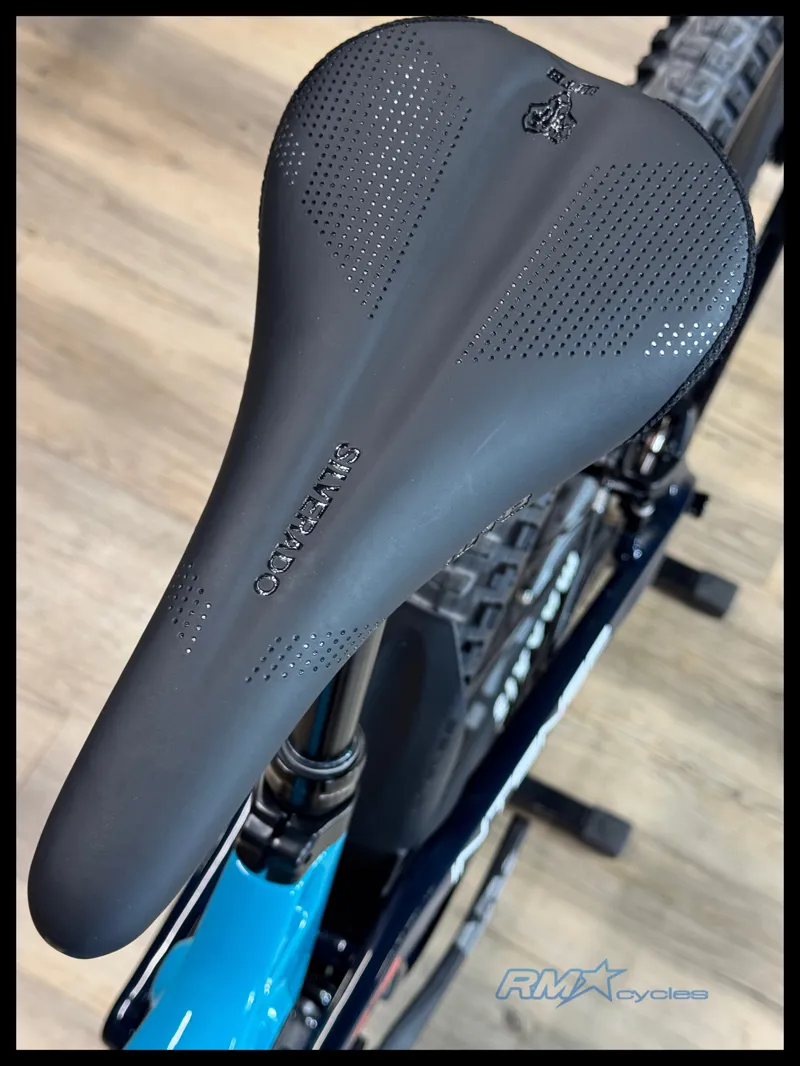 Intense Tracer 279 Expert 2025-11