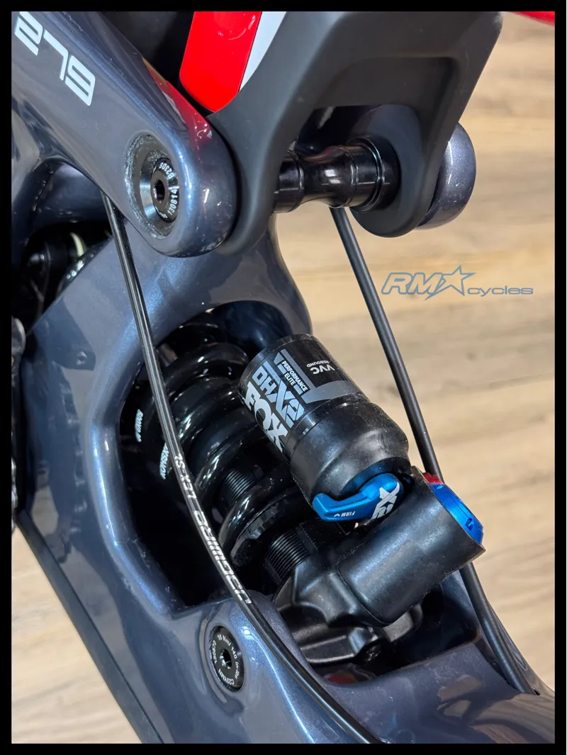 Intense Tracer 279 Expert 2025-7