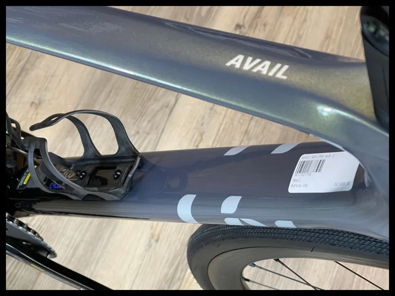 Liv Avail Advanced Pro 1 Road Race Bike In Gloss Aurora Noise/Carbon Smoke-3