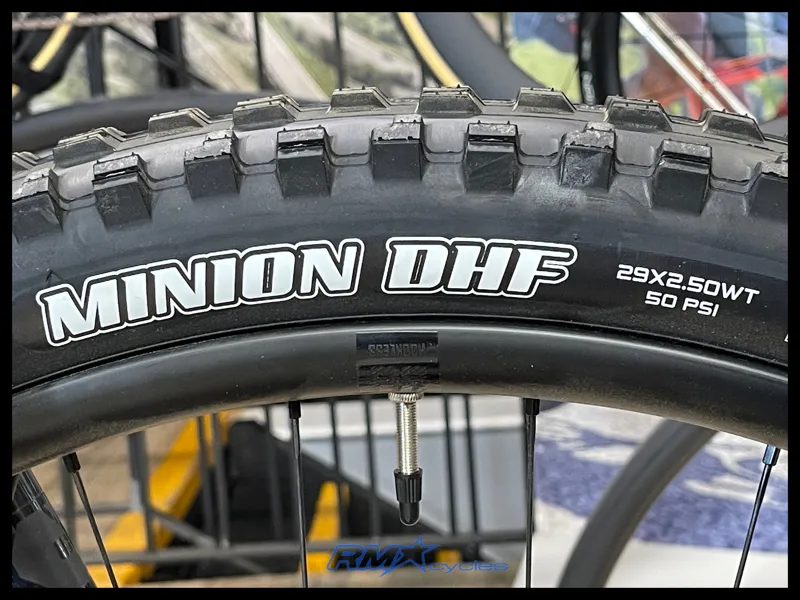 Liv Intrigue X Advanced E+ Elite 1 Small Raw Carbon 2025 Ex-Display-13