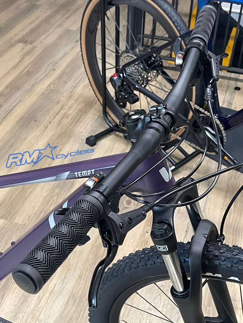 Liv Tempt 3 Mountain Bike Tyrian Purple Extra Small Ex-display-3