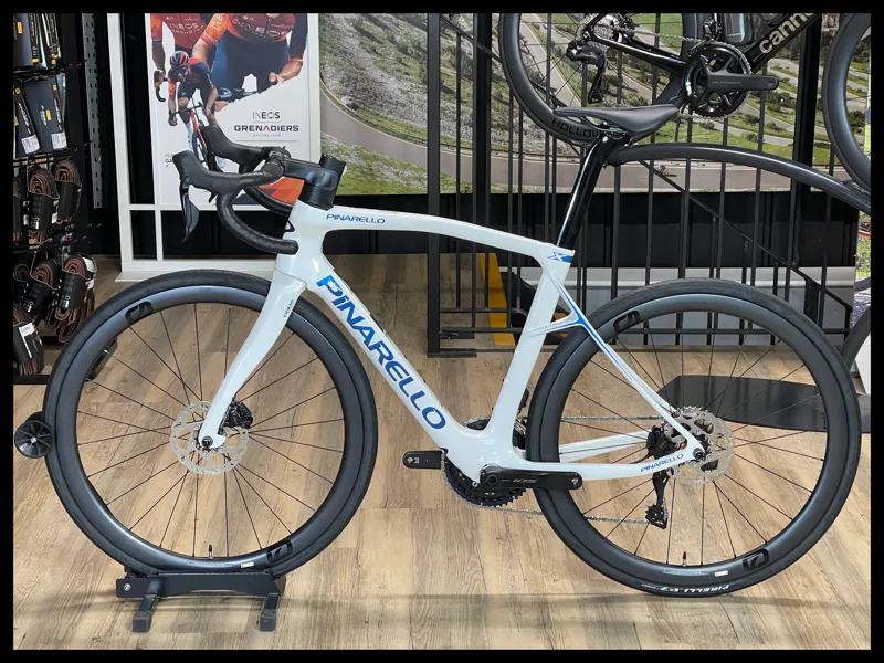Pinarello X5 Disc 105 Di2 22x12 51.5 cm-1