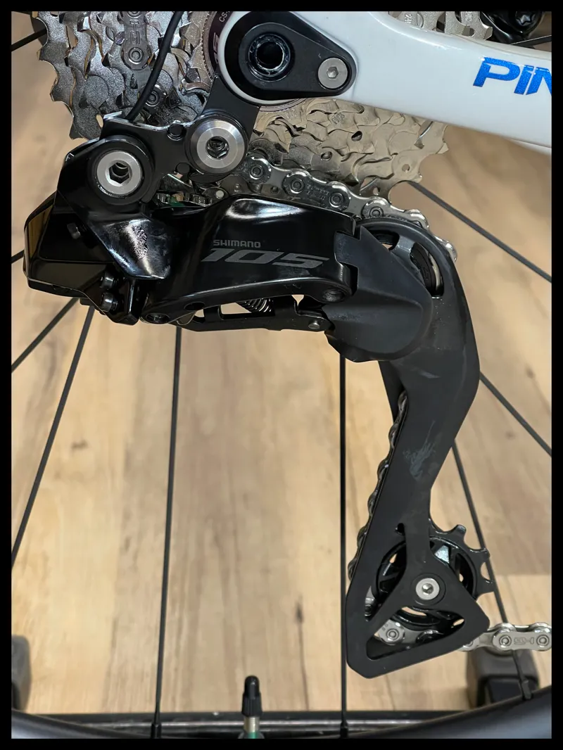 Pinarello X5 Disc 105 Di2 22x12 56cm-3