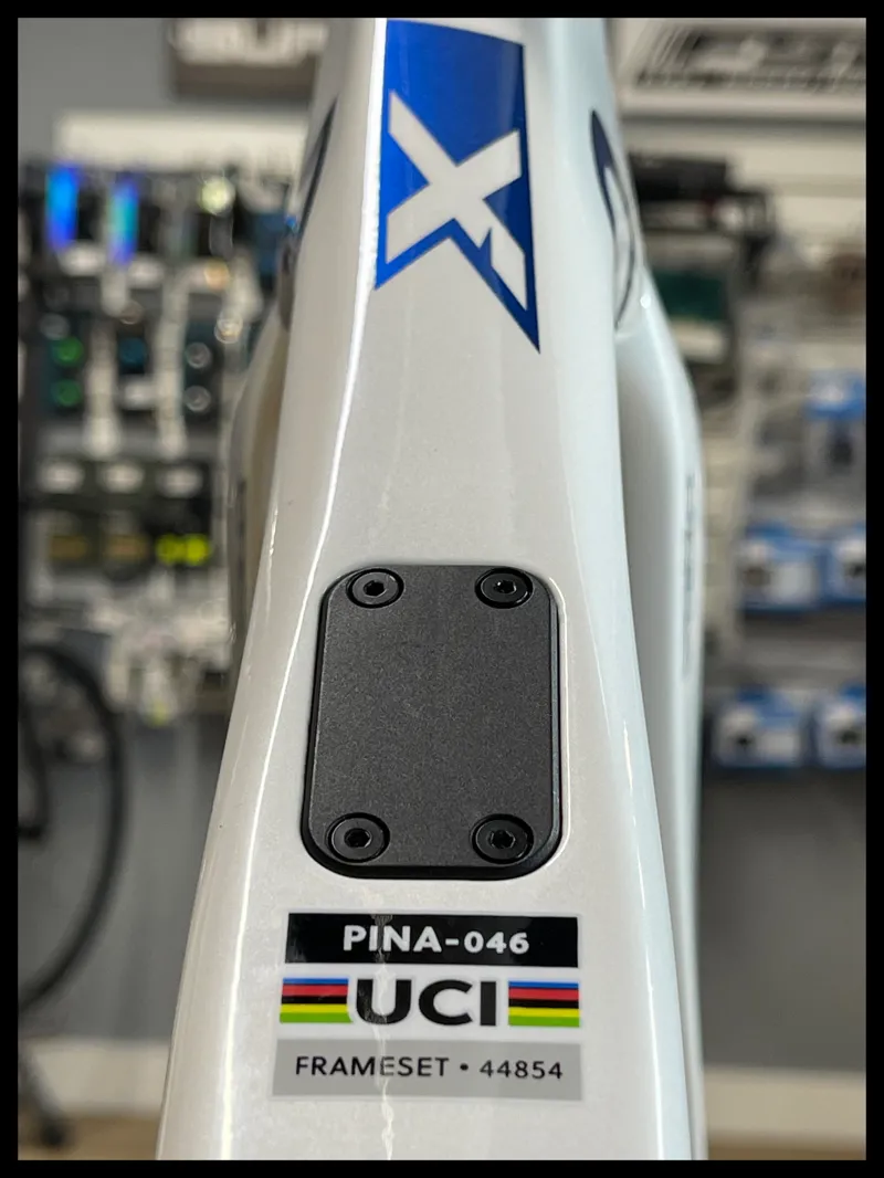 Pinarello X5 Disc 105 Di2 22x12 51.5 cm-7