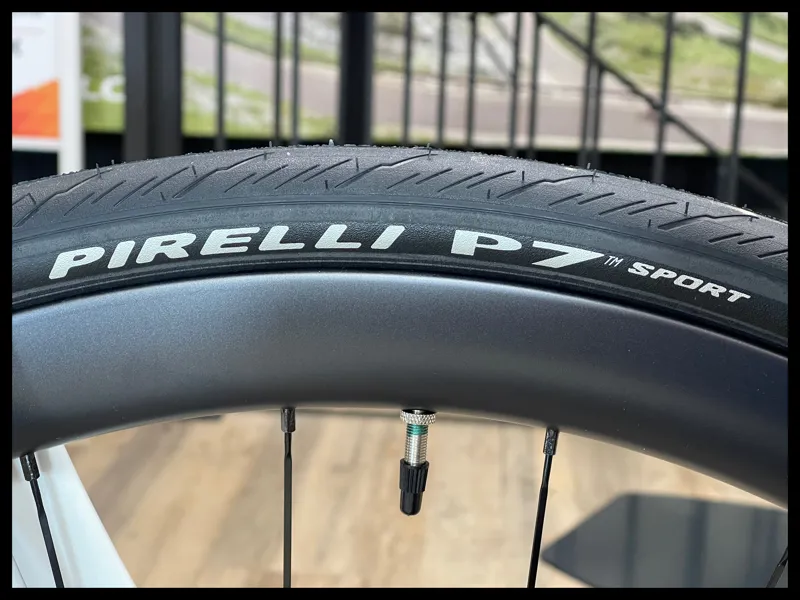 Pinarello X5 Disc 105 Di2 22x12 51.5 cm-10