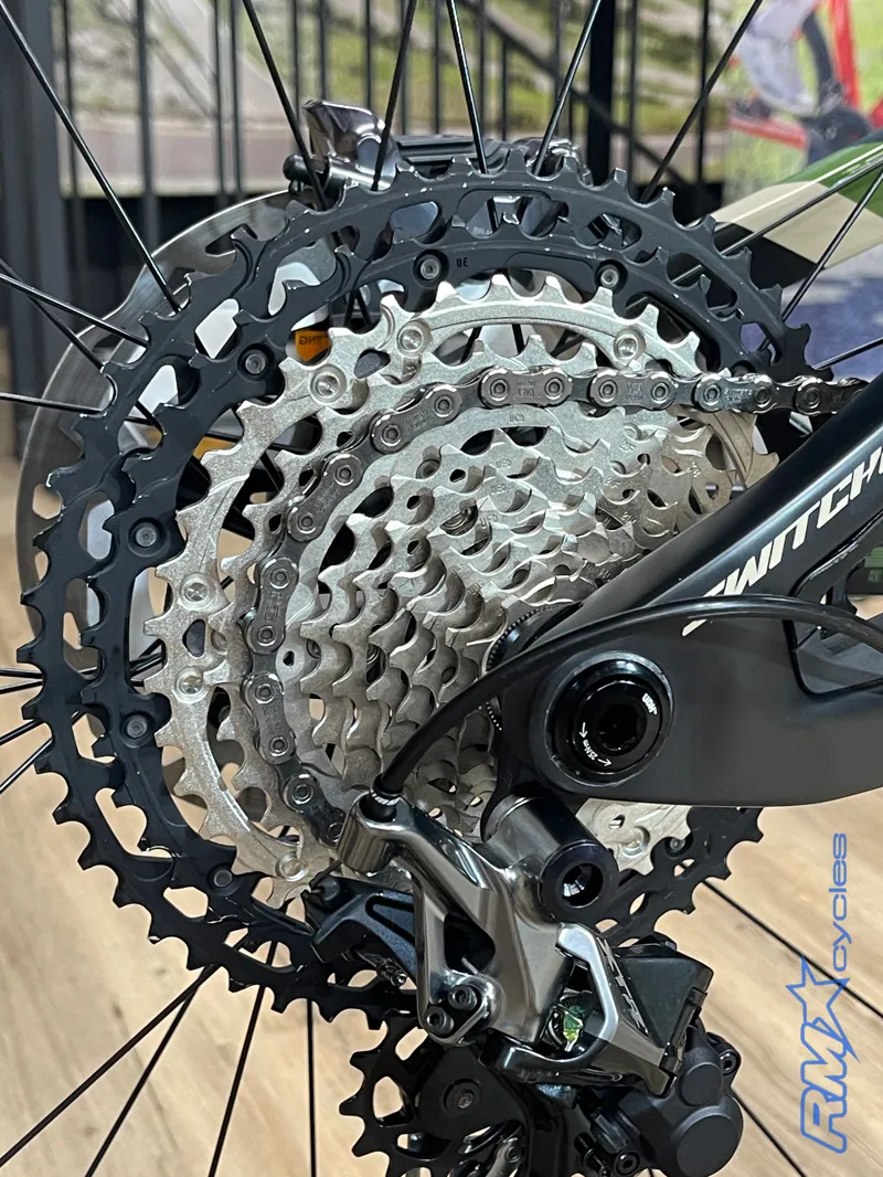 Pivot Switchblade V6 29 Pro Xt/XTR Stealth Mojave Medium-7