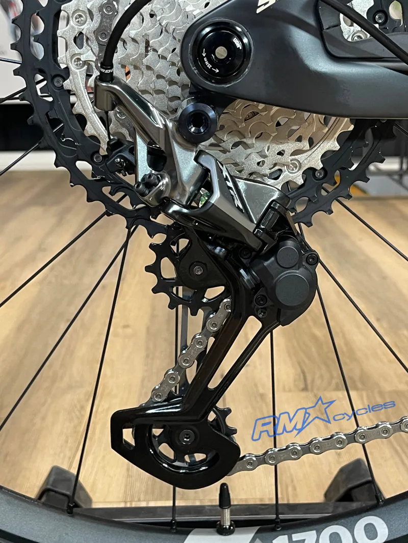 Pivot Switchblade V6 29 Pro Xt/XTR Stealth Mojave Medium-8