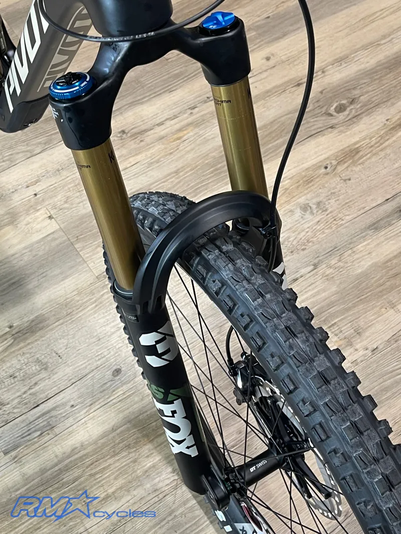 Pivot Switchblade V6 29 Pro Xt/XTR Stealth Mojave Medium-4