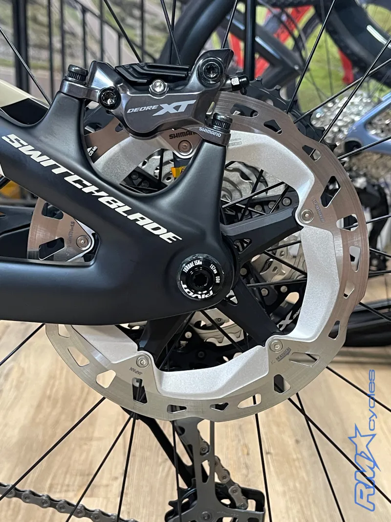 Pivot Switchblade V6 29 Pro Xt/XTR Stealth Mojave Medium-9