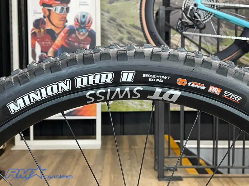 Pivot Switchblade V6 29 Pro Xt/XTR Stealth Mojave Medium-12