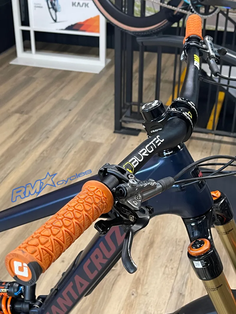 Santa Cruz Nomad CC Nomad 6 MY25 Custom Build Large Approved Used-3