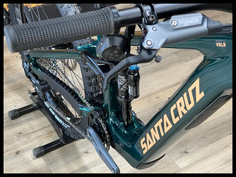 Santa Cruz Vala Carbon C - GX AXS Kit Medium/ Midnight Green / GX AXS-7