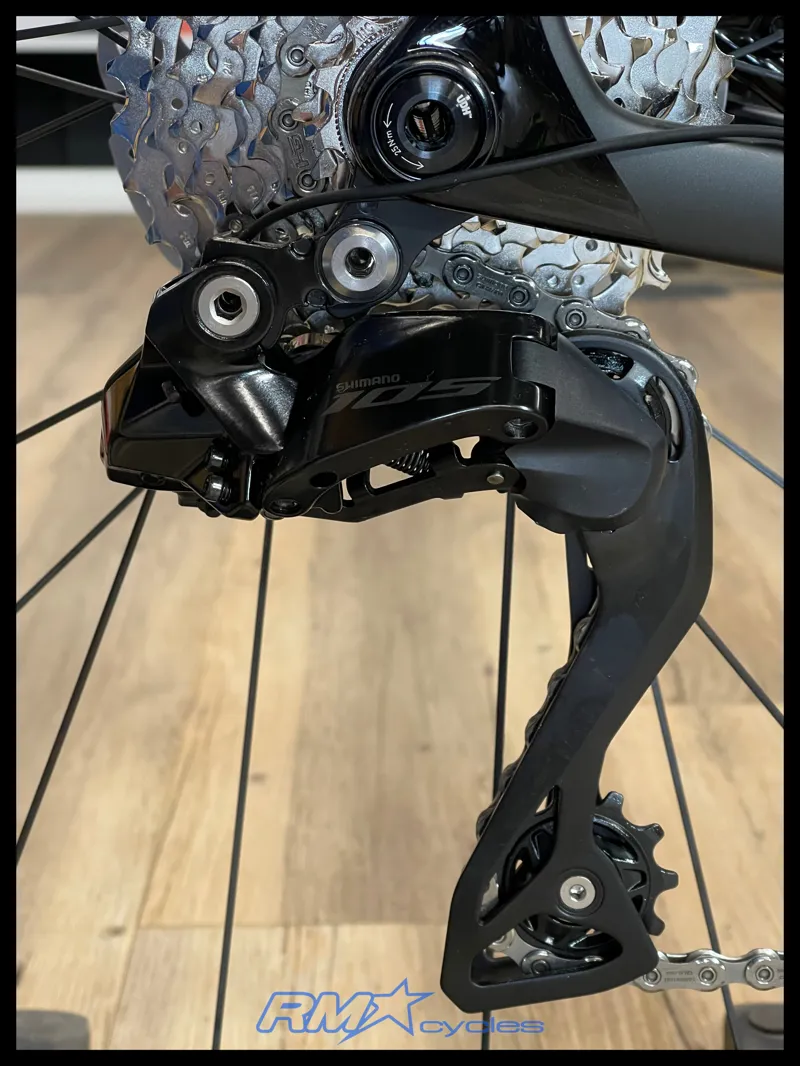 Trek MADONE SL 6 Gen 8 Gloss Dark Star/Deep Matte Smoke 2025-4