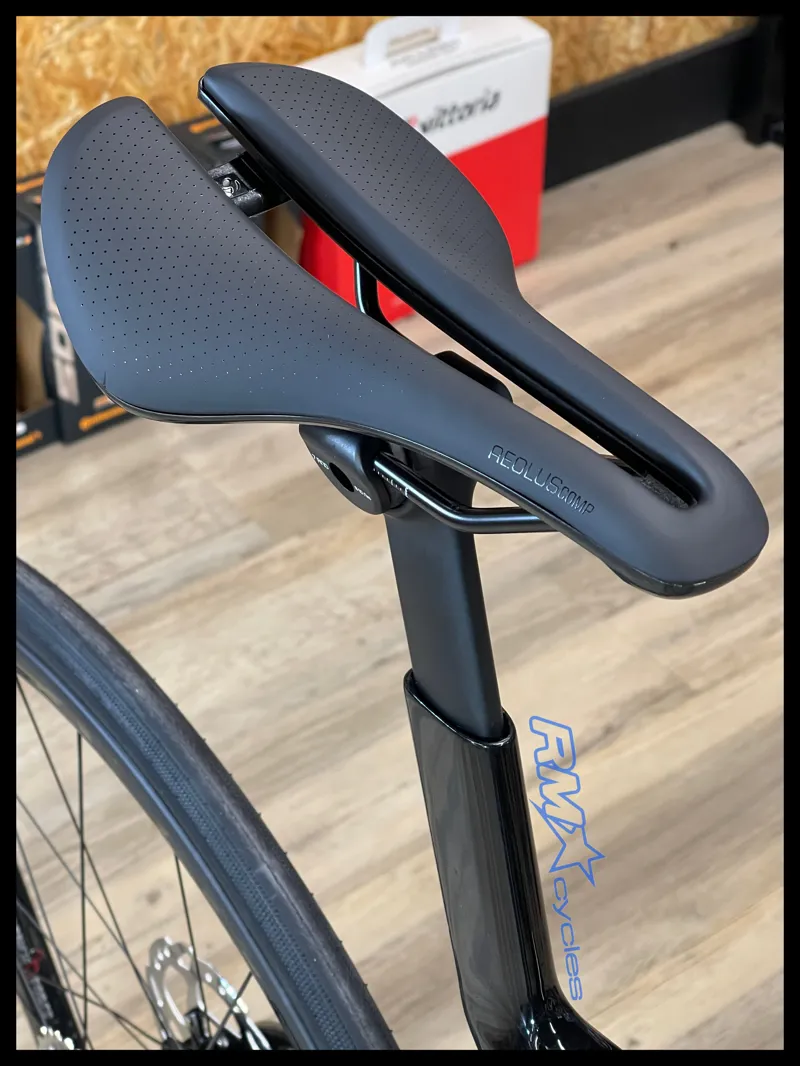 Trek MADONE SL 6 Gen 8 Gloss Dark Star/Deep Matte Smoke 2025-8