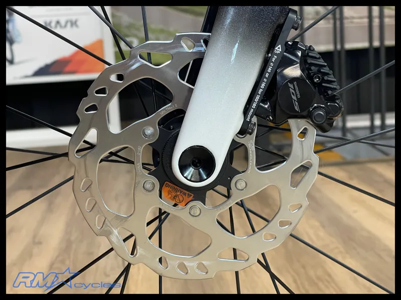 Trek Madone SL6 White Prismatic 2025-9