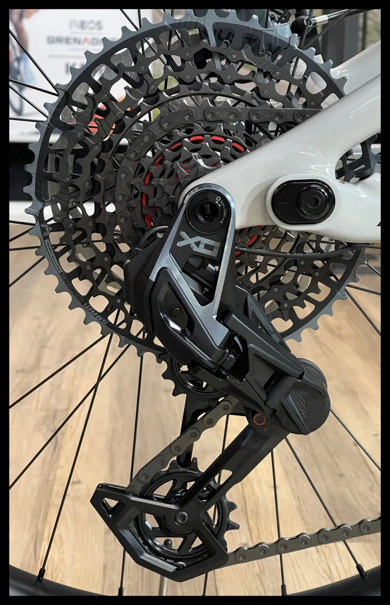 Amflow PX Carbon Pro Moomstone Grey 2026-5