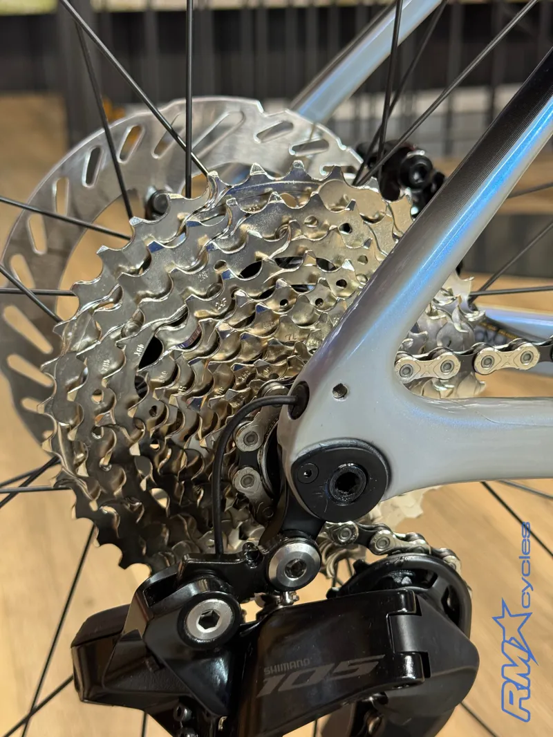 Giant Defy Advanced 105 Di2 Custom Build Large Moonstone-4