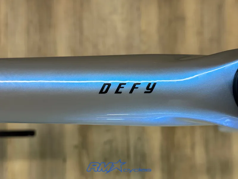 Giant Defy Advanced 105 Di2 Custom Build Large Moonstone-2