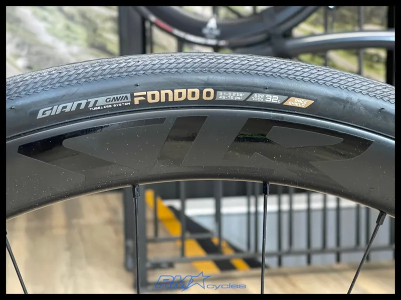 Giant Defy Advanced 0 Road Bike in Meteorite Mist-9