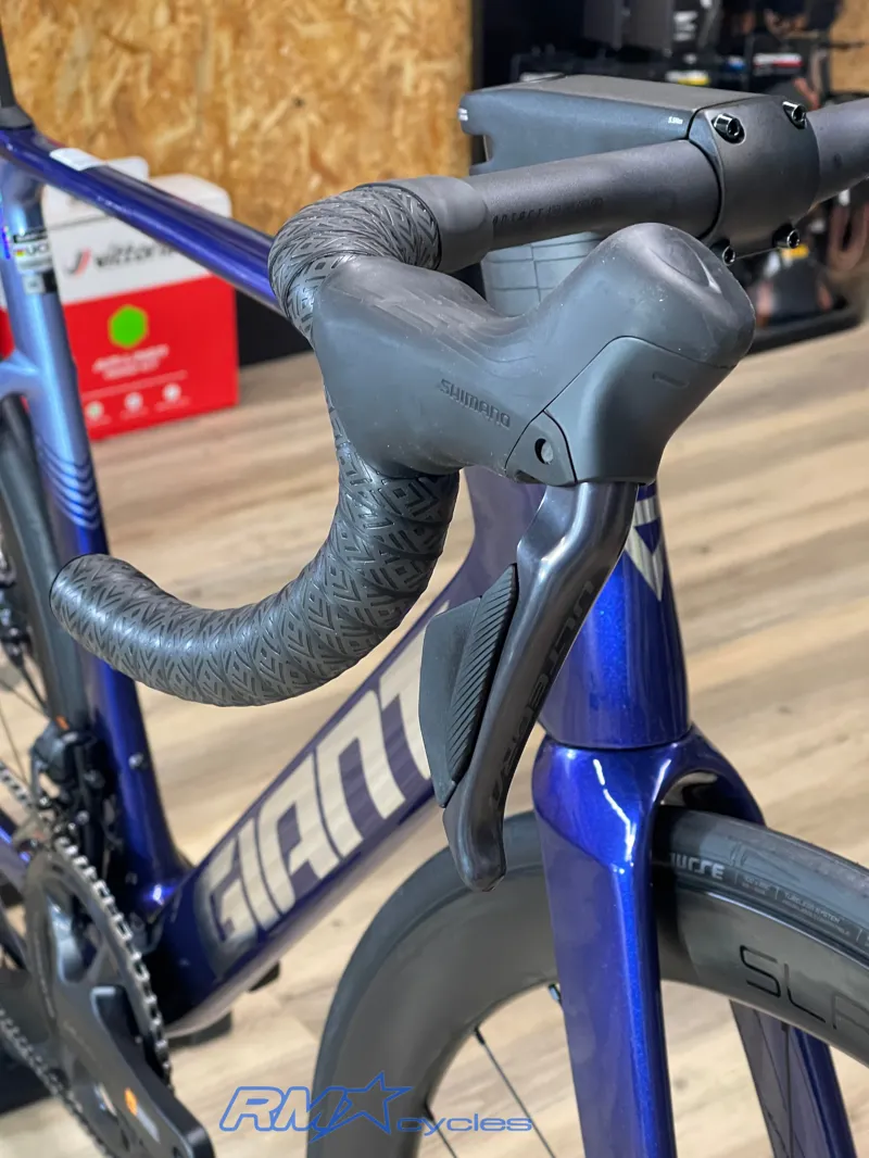 Giant Propel Advanced 0 Road Racing Bike in Azurite Blue-7