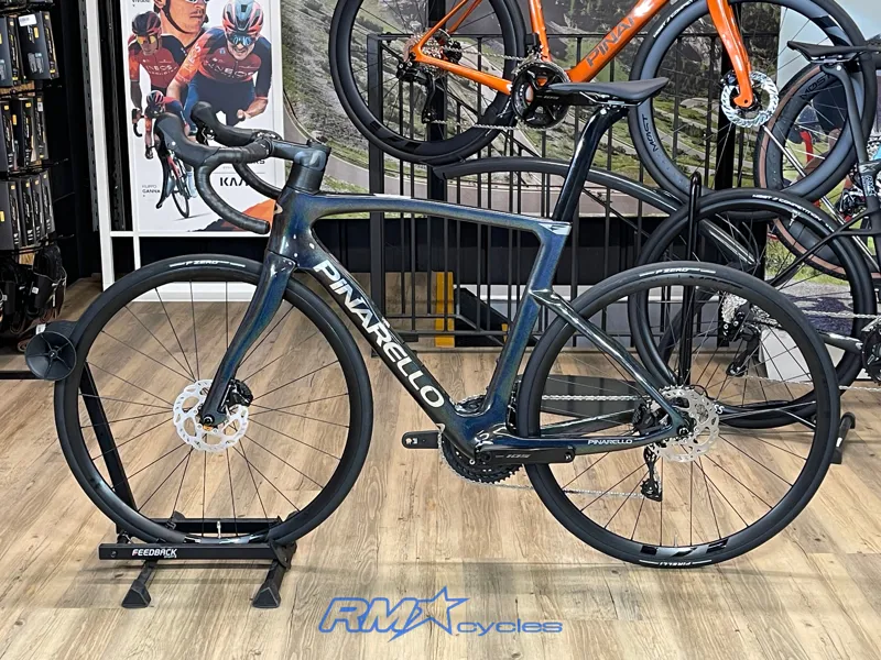 Pinarello F1 105 Spectrum Blade 2026-1
