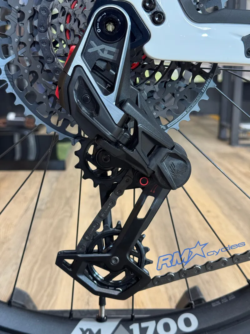 Pivot Firebird V5 Frame Medium White Gold MTB Custom Build-7