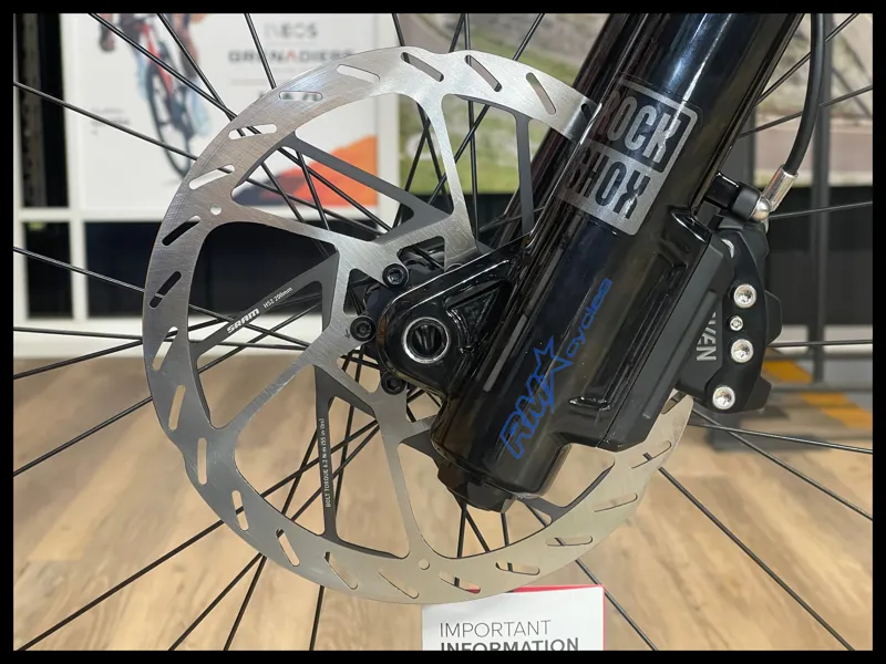 Pivot Cycles Shuttle AMPd / Pro X0 Black Metallic Stone-12